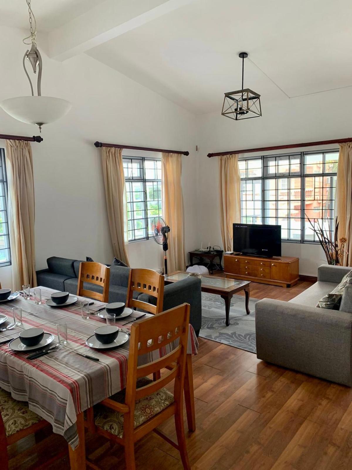 White Castle Villa Pereybere Beach Екстериор снимка